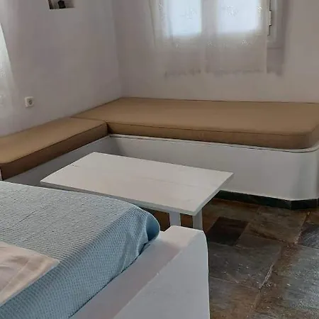 μπλε στουντιο 2 * Livadi (Serifos)